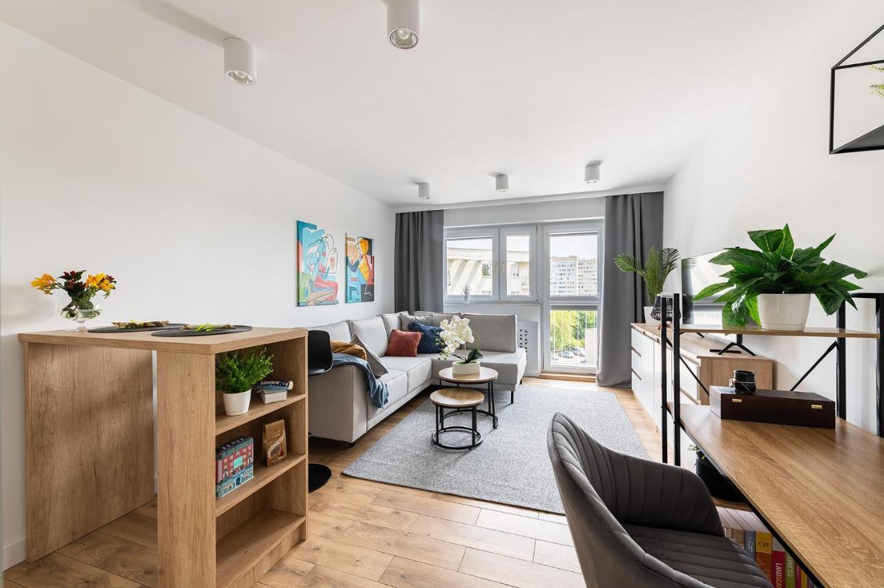 Wrzeciono 12 - Piekny Apartament Obok Szpitala Bielanskiego Oraz Awf, Bezplatna Strefa Parkowania - 400M Do Stacji Metra - Good Apartments ワルシャワ エクステリア 写真