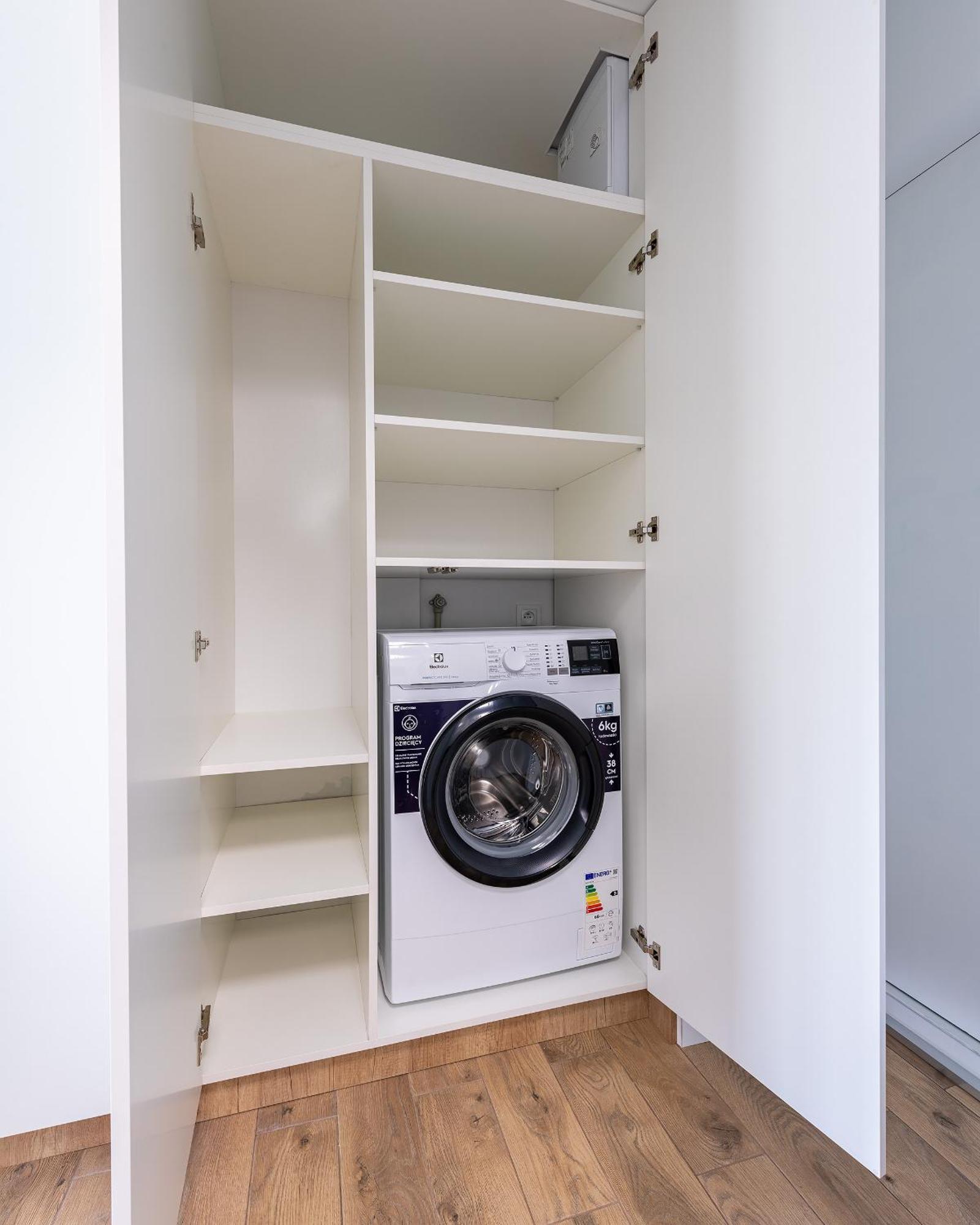 Wrzeciono 12 - Piekny Apartament Obok Szpitala Bielanskiego Oraz Awf, Bezplatna Strefa Parkowania - 400M Do Stacji Metra - Good Apartments ワルシャワ エクステリア 写真